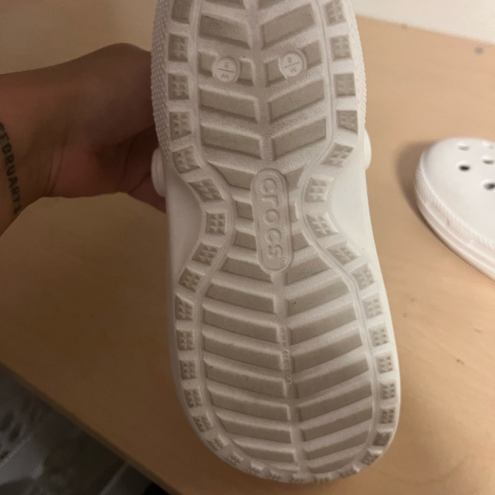 CROCS classic lined White Slippers with Gray Interior slip-on clog shoe 8 - Picture 8 of 8